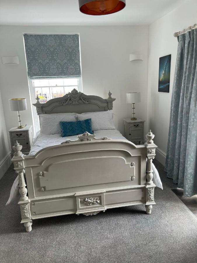 Master Accommodation Suite 2 Sea View With Balcony Hastings Dış mekan fotoğraf
